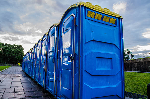 Best Event porta potty rental  in Lewistown, IL